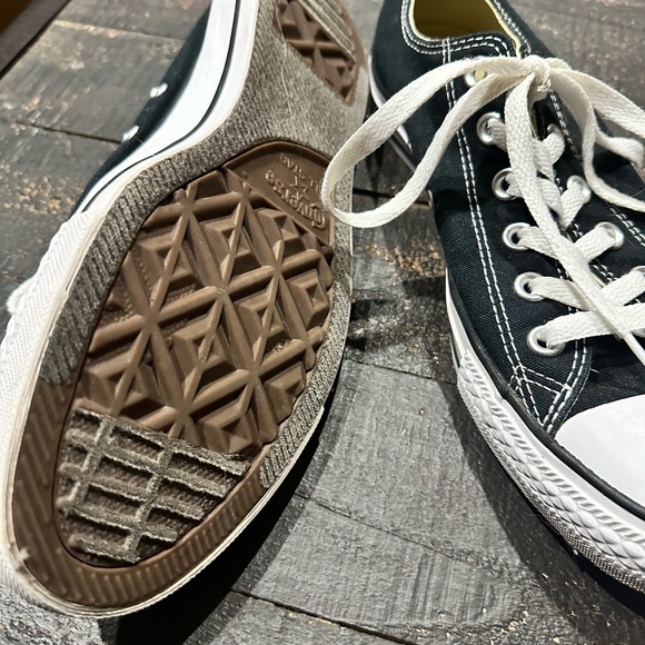 Converse low top shoes - Picture 2 of 6